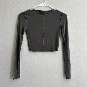 Zara Olive Gray Long-Sleeve Cropped Tee with Exposed Seams